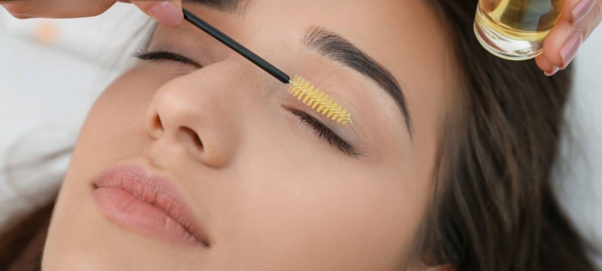 Jojoba Oil for Eyelashes